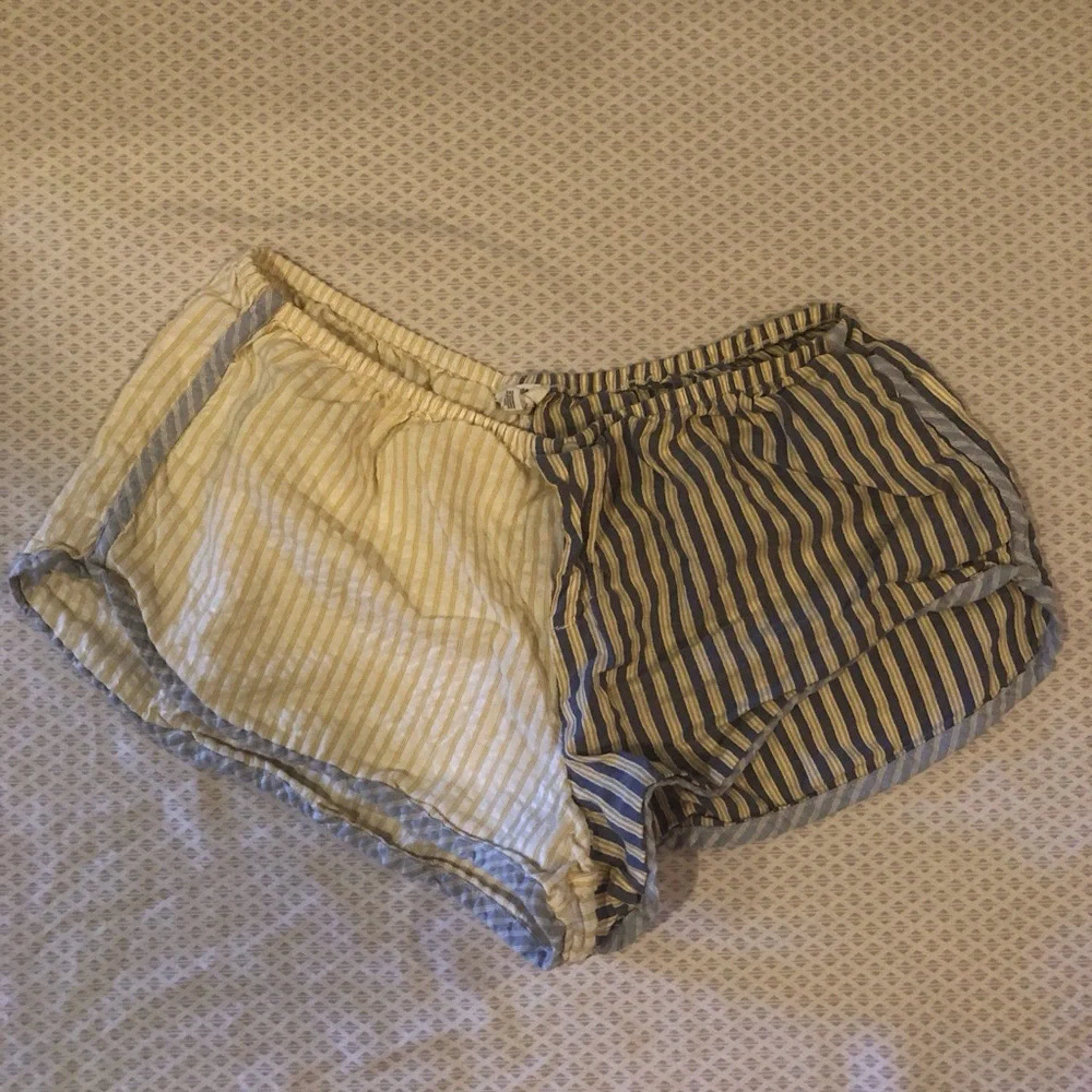 Aerie Striped Women's Shorts - Picture 1 of 3